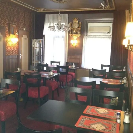 De Paris Otel 3*