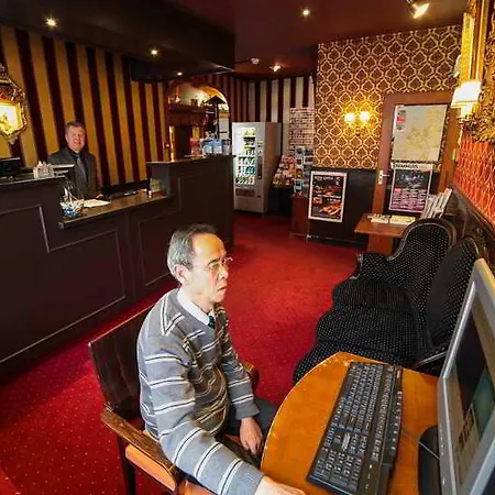 מלון De Paris 3*