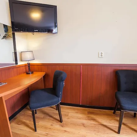 De Paris Otel 3*