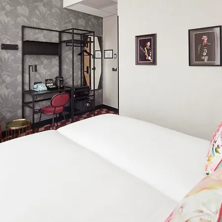 De Paris 3*
