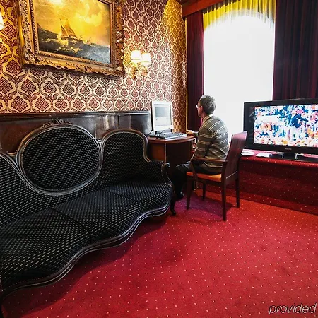 De Paris 3*