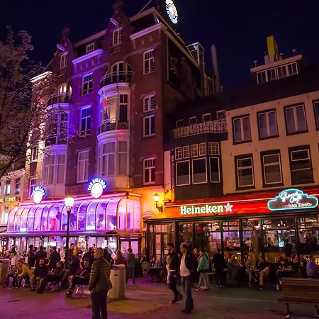 De Paris 3*